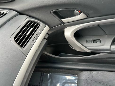 Used 2012 Honda Accord EX image 31