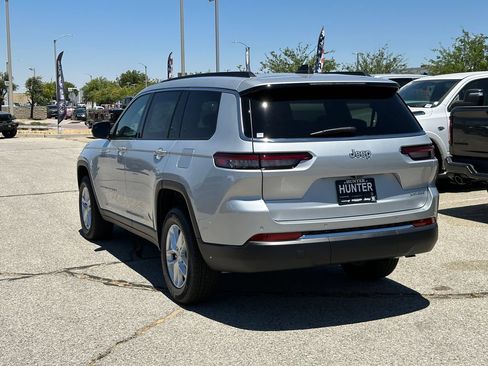 New 2026 Jeep Grand Cherokee L 2WD image 4