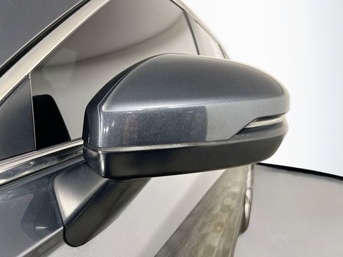 Used 2025 Honda CR-V EX-L image 13