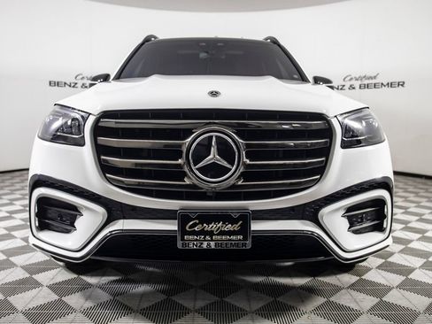Used 2024 Mercedes-Benz GLS 450 4MATIC w/ AMG Line Exterior image 5