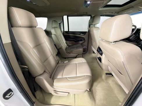 Used 2017 Chevrolet Suburban Premier image 28