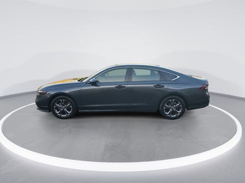 Used 2023 Honda Accord EX image 6