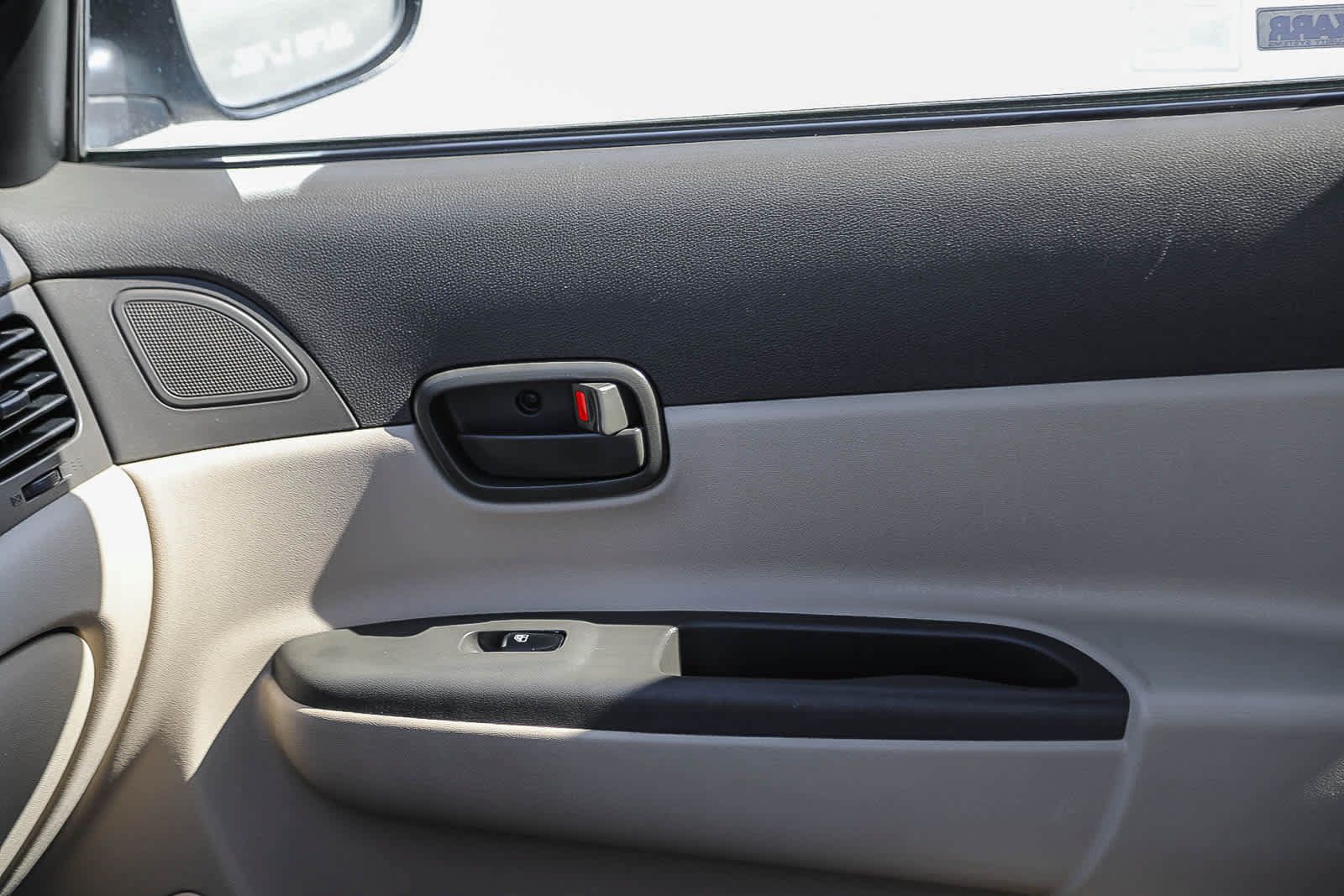 Used 2011 Hyundai Accent GLS w/ Premium Pkg 4 FWD image 20
