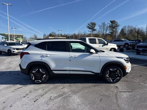 New 2026 Kia Seltos SX image 4