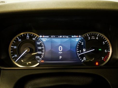 Used 2022 Land Rover Range Rover Velar S image 32