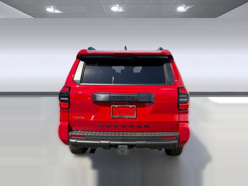 New 2026 Toyota 4Runner SR5 AWD/4WD image 11