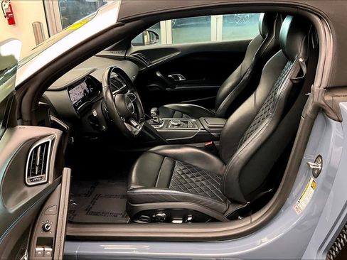 Used 2022 Audi R8 V10 performance image 5