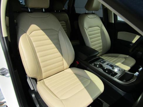 Used 2022 Ford Edge SEL w/ Convenience Package AWD/4WD image 8