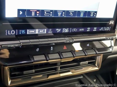 New 2025 GMC Hummer EV 3X w/ LPO, Cargo Utility Package image 17