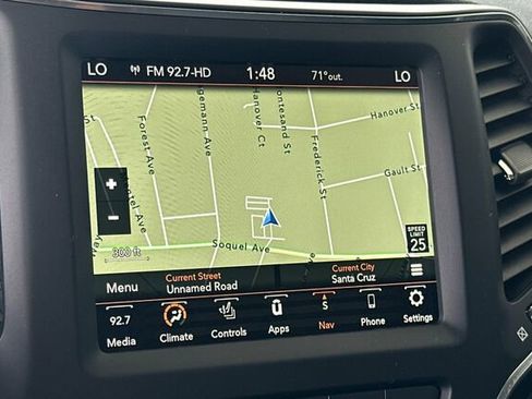 New 2023 Jeep Cherokee Altitude Lux image 19