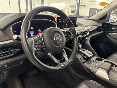 Used 2023 Acura MDX w/ Technology Package AWD/4WD image 11