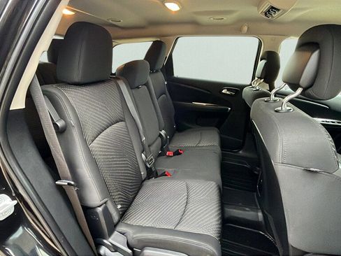 Used 2012 Dodge Journey SXT w/ Flexible Seating Group image 19