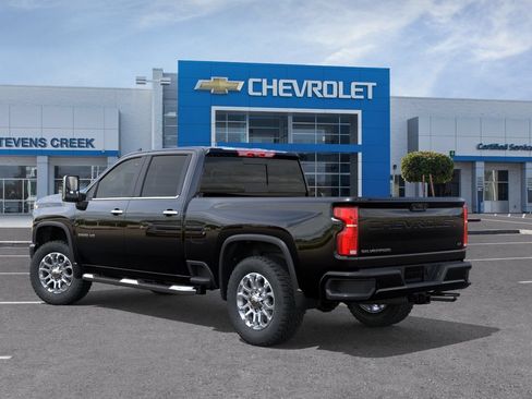 New 2026 Chevrolet Silverado 2500 LT w/ Z71 Chrome Sport Edition AWD/4WD image 5