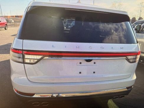 Used 2023 Lincoln Aviator Reserve w/ Elements Package Plus image 13