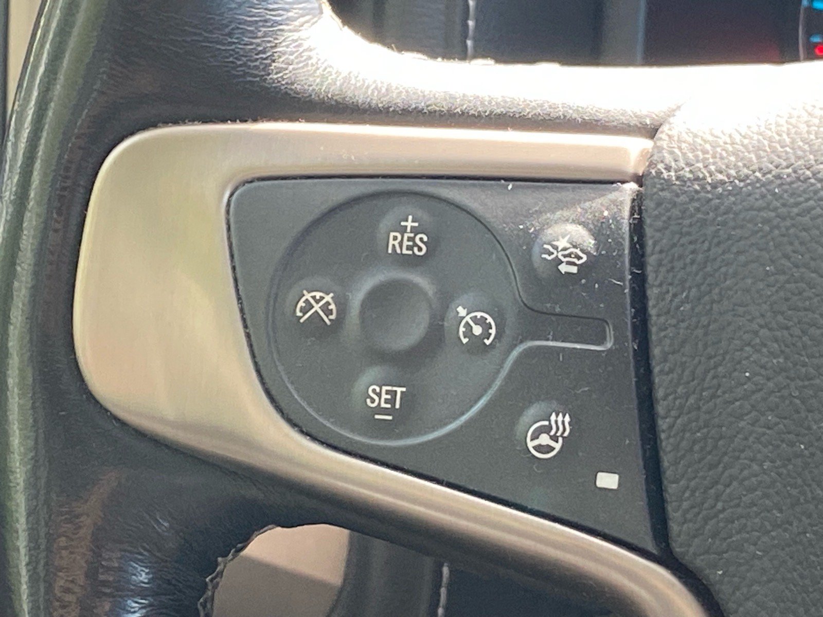 Used 2017 GMC Sierra 1500 Denali AWD/4WD image 9