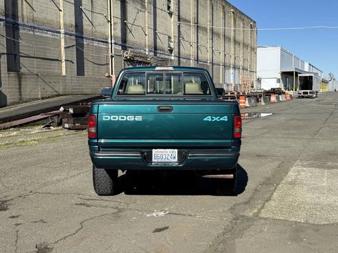 Used 1997 Dodge Ram 1500 Truck 4x4 Regular Cab image 9