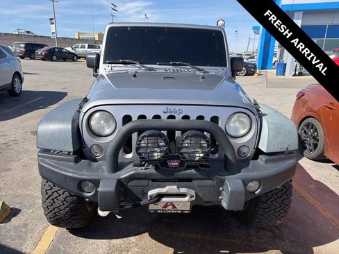 Used 2014 Jeep Wrangler Unlimited Rubicon w/ Dual Top Group image 3