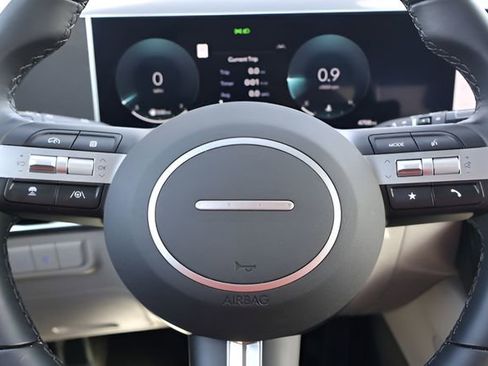 Used 2025 Hyundai Tucson SEL image 13