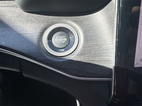 Used 2023 Jeep Grand Cherokee Limited image 18