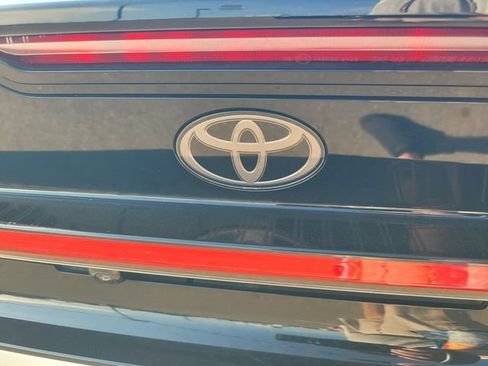 Used 2023 Toyota Prius LE FWD image 10