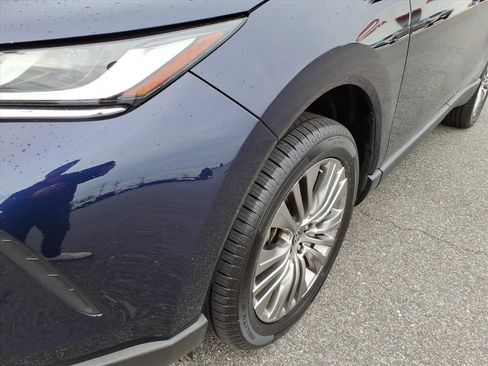 Used 2023 Toyota Venza Limited image 9
