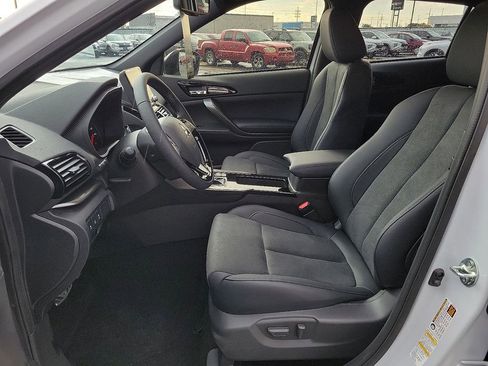 New 2025 Mitsubishi Eclipse Cross Black Edition image 10