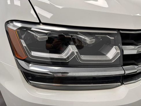 Used 2019 Volkswagen Atlas SE w/ Panoramic Sunroof Package image 10