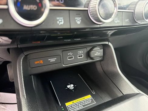 Used 2024 Honda Civic Touring image 34