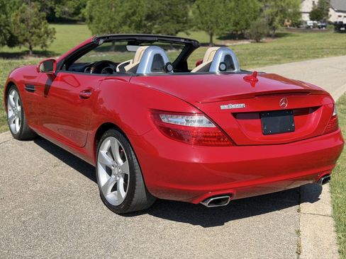 Used 2013 Mercedes-Benz SLK 350 image 10