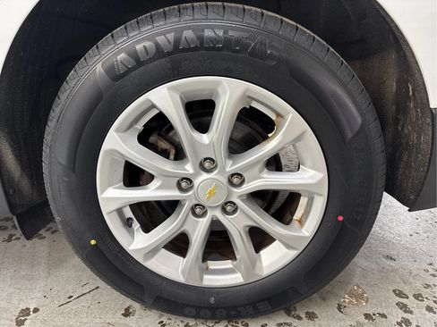 Used 2019 Chevrolet Equinox LS FWD image 29