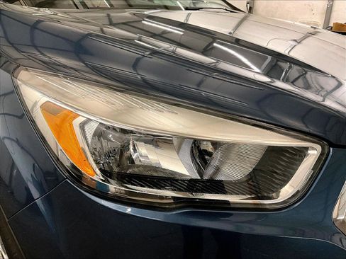 Used 2018 Ford Escape SE image 27