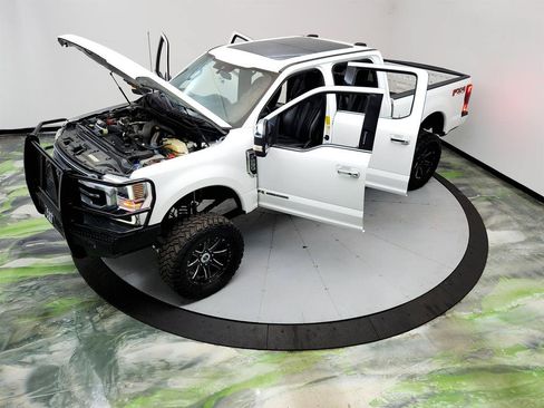 Used 2022 Ford F250 Platinum AWD/4WD image 37