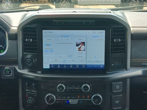 Certified 2022 Ford F150 Platinum w/ Equipment Group 701A High AWD/4WD image 16