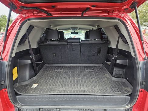 Used 2019 Toyota 4Runner SR5 Premium AWD/4WD image 18
