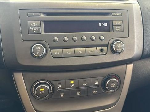 Used 2014 Nissan Sentra SV image 17