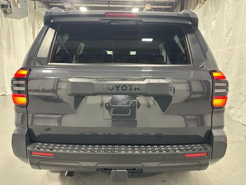 Used 2025 Toyota 4Runner TRD Off-Road image 6