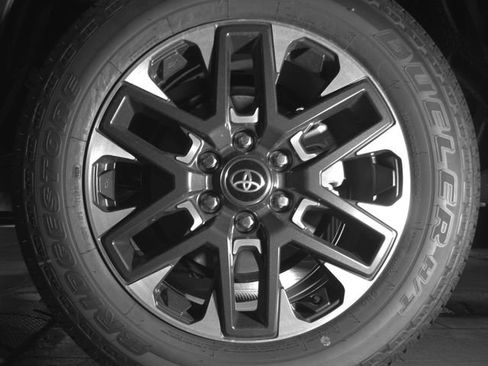 New 2026 Toyota Tundra Limited AWD/4WD image 13