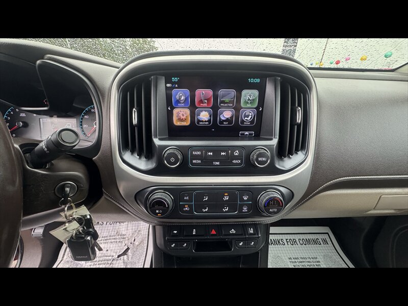 Used 2017 GMC Canyon SLT w/ Driver Alert Package AWD/4WD image 19