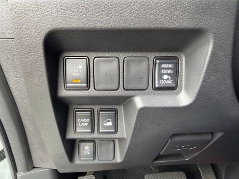 Used 2024 Nissan Frontier S w/ Technology Package image 21