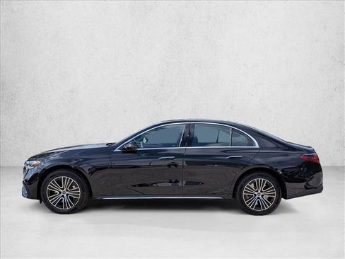 New 2026 Mercedes-Benz E 450 4MATIC Sedan image 5