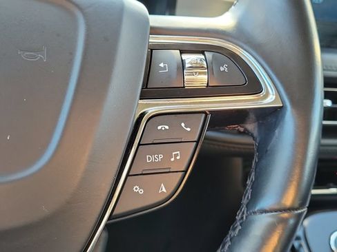 Certified 2023 Lincoln Nautilus Reserve w/ Monochromatic Package AWD/4WD image 18