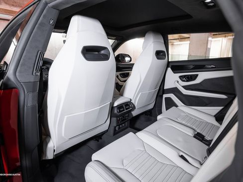 New 2025 Lamborghini Urus SE image 36