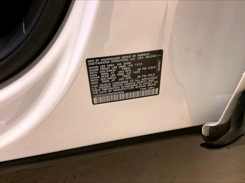 Used 2021 Volkswagen Atlas SEL Premium image 33