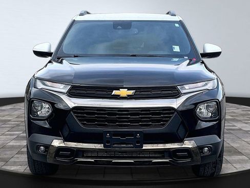 Used 2021 Chevrolet TrailBlazer ACTIV w/ Convenience Package image 3