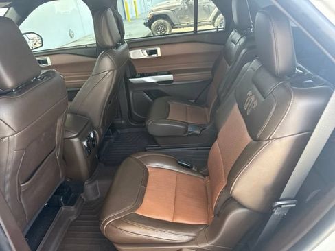 Used 2022 Ford Explorer King Ranch w/ Class IV Trailer Tow Package AWD/4WD image 14