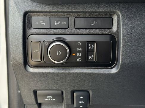 Used 2024 Ford F250 Lariat AWD/4WD image 24