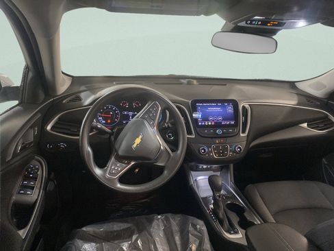 Used 2024 Chevrolet Malibu LT image 17