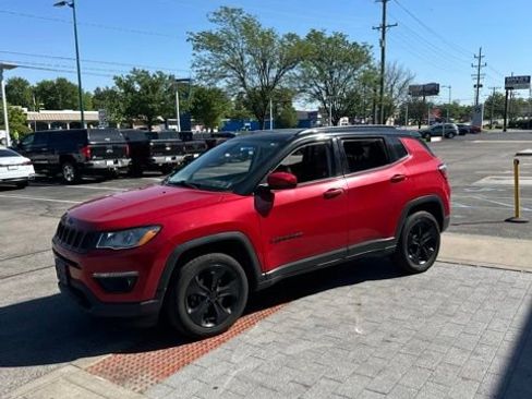 Used 2019 Jeep Compass Latitude AWD/4WD image 16