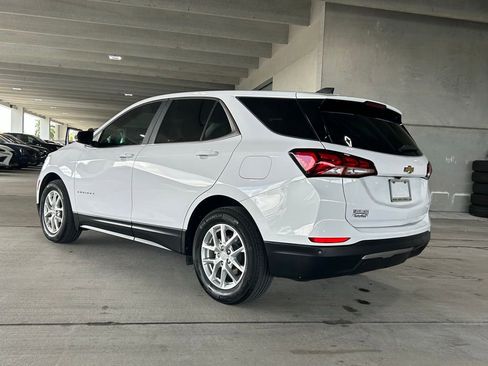 Used 2022 Chevrolet Equinox LT image 3