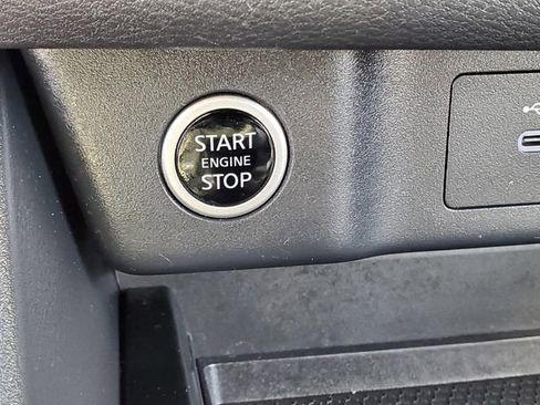 Certified 2023 Nissan Rogue SV image 21